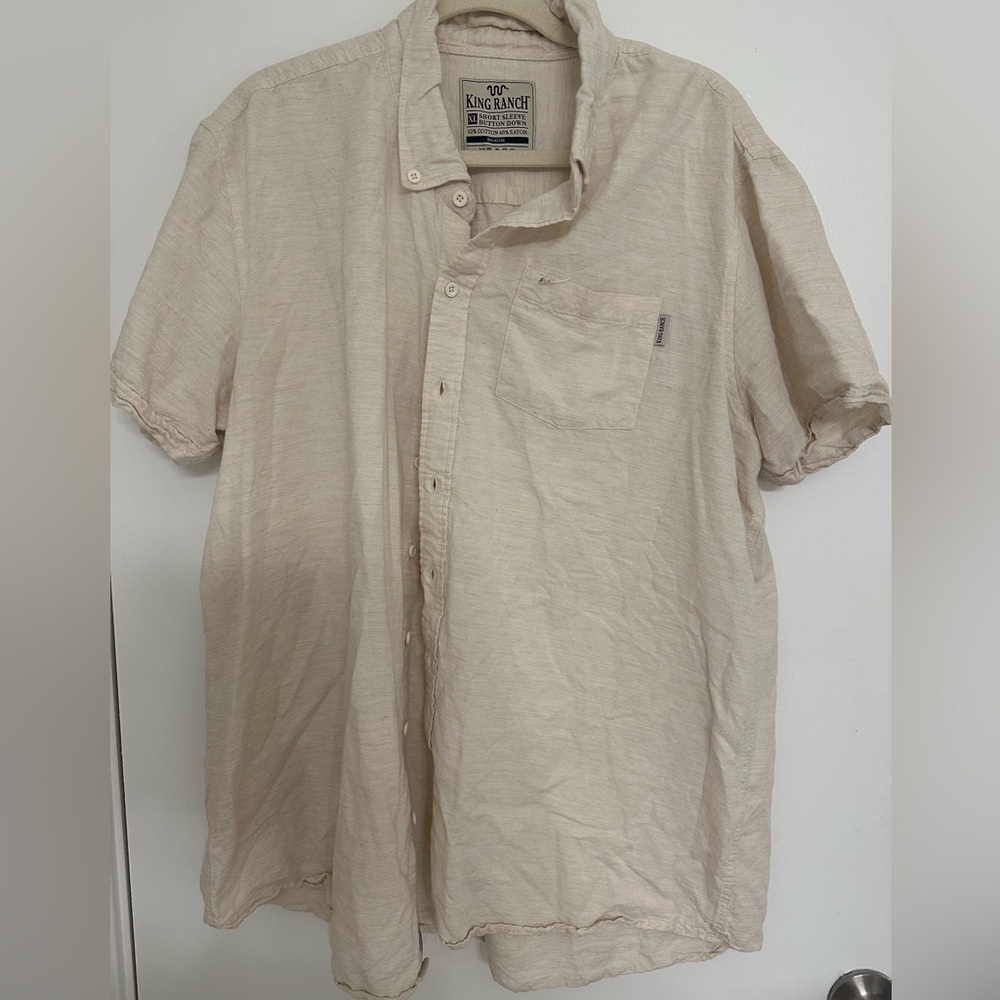 Short sleeve button down